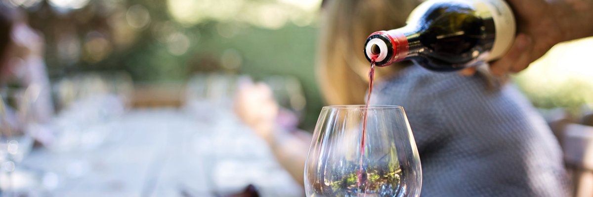 Weinprobe. Symbolfoto von Pixabay