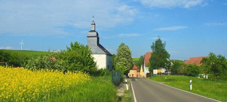 Die reformierte Kirche im Ort