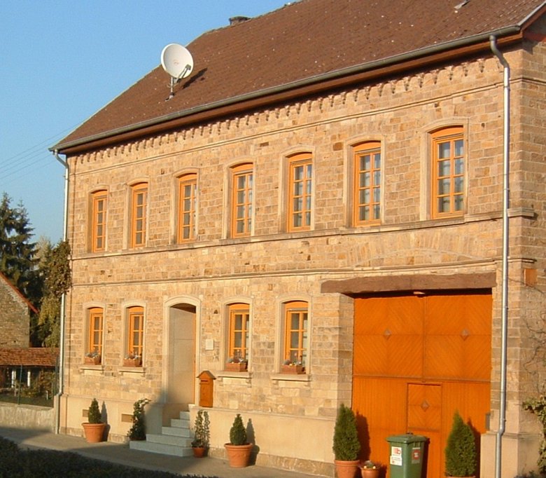 Sandsteinhaus Niedermoschel