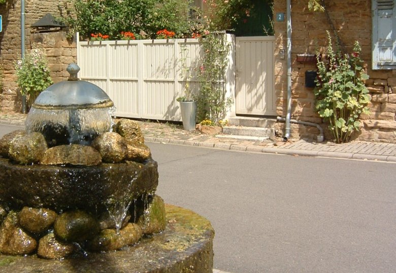 Der Dorfbrunnen von Oberhausen