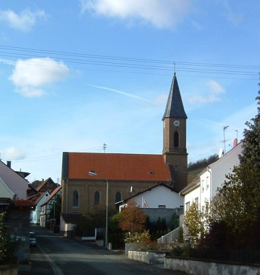 Die Kirche in Unkenbach