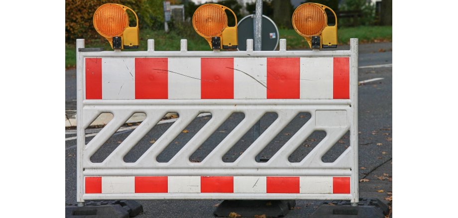 Straßensperrung. Symbolfoto von Pixabay