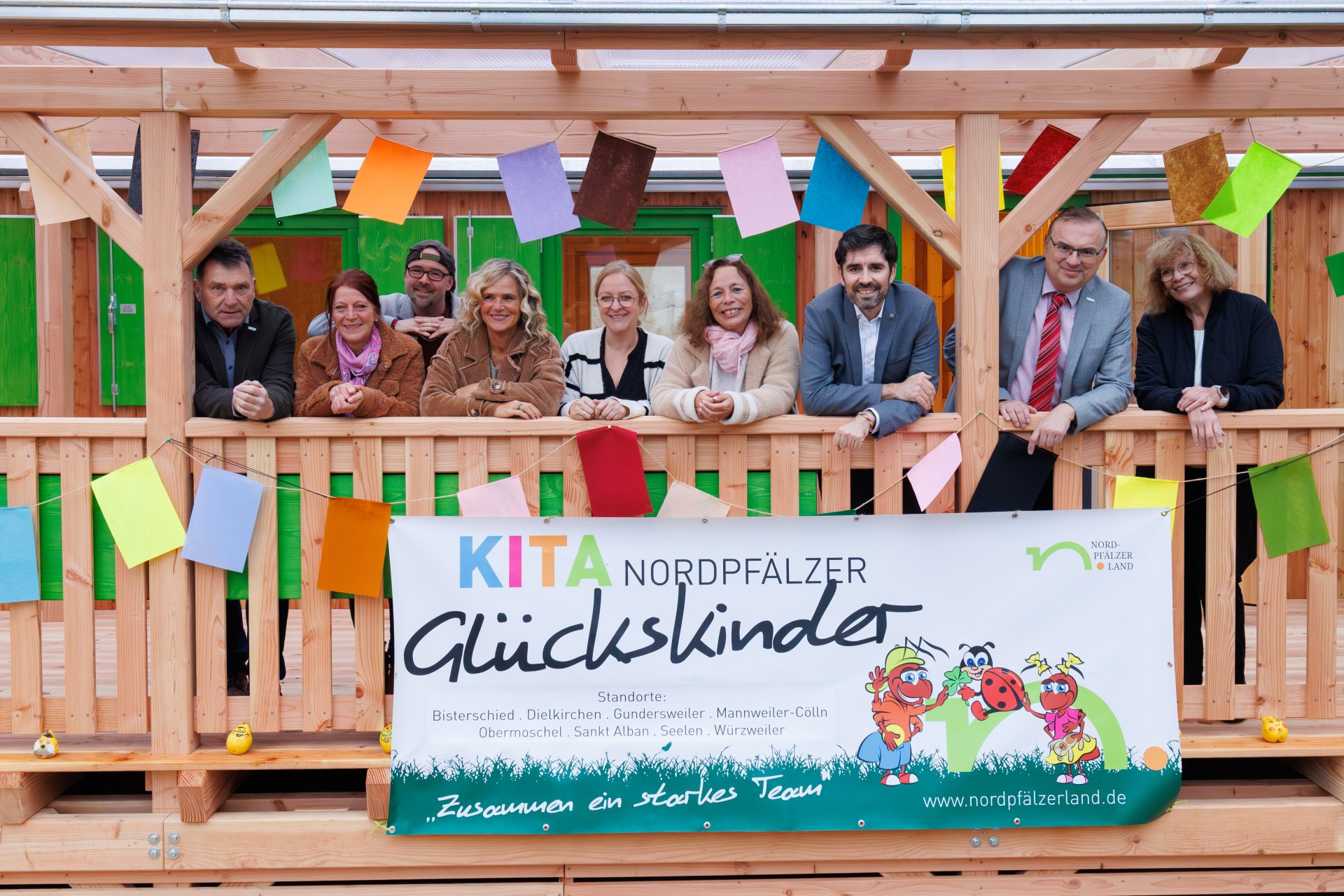 Foto der Eröffnung des Waldwaggons